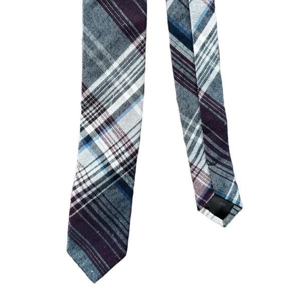 H&M Purple, Blue, and Gray Plaid Skinny Tie​​ - Picture 3 of 7